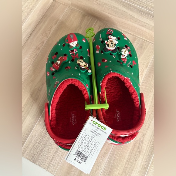 Crocs Mickey Mouse Christmas Holiday Lined
Classic Clogs Green Red Disney - Picture 9 of 11